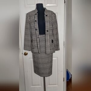 Houndstooth suit